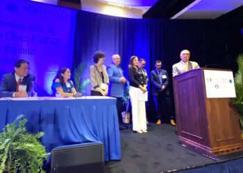 XLIV Curso Interamericano en oftalmología clínica (CURSO) y el XXVI curso Panamericano Regional