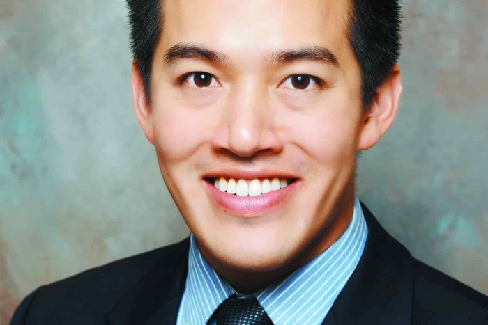 Foto del Dr. Bradford Lee