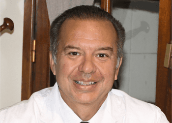 Avances en cirugía de córnea a lo largo de las décadas: un viaje a través de la historia y la innovación