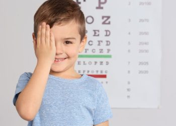 Promover la salud infantil es prevenir la enfermedad del adulto: La progresión de la miopía es un problema de salud pública controlable