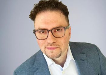 Ali Tafreshi nuevo director general y presidente de Topcon Healthcare