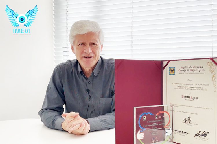 IMEVI recibe premio al mérito por su labor en trasplantes de córnea