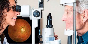 Estudio examina la calidad y la empatía de las consultas de retina por IA