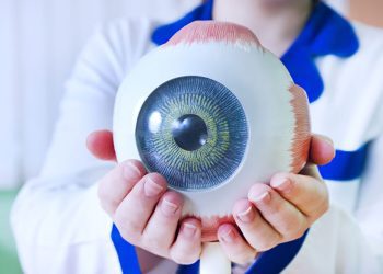 Tratamiento de las moscas volantes: ventajas, inconvenientes y técnicas