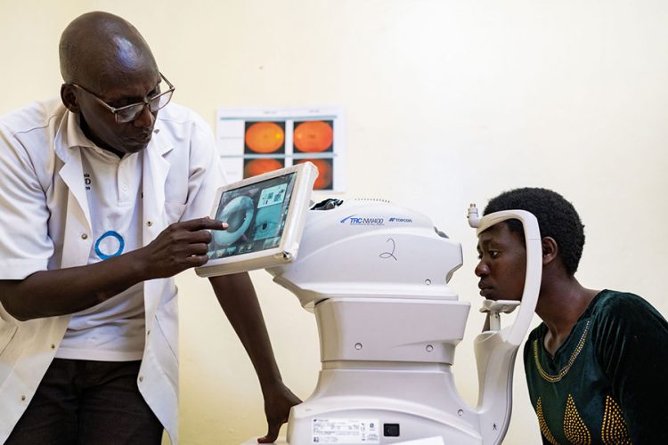 Topcon y Orbis International unen esfuerzos para la detección de la retinopatía diabética