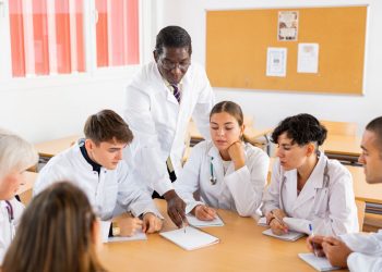 La Academia Americana de Oftalmología lanza un programa de educación