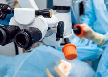 Comparar el dolor post quirúrgico post cirugía PRK vs. TransPRK