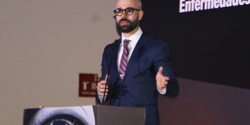 Evidencia y práctica actual en el uso de difluprednato para polo posterior