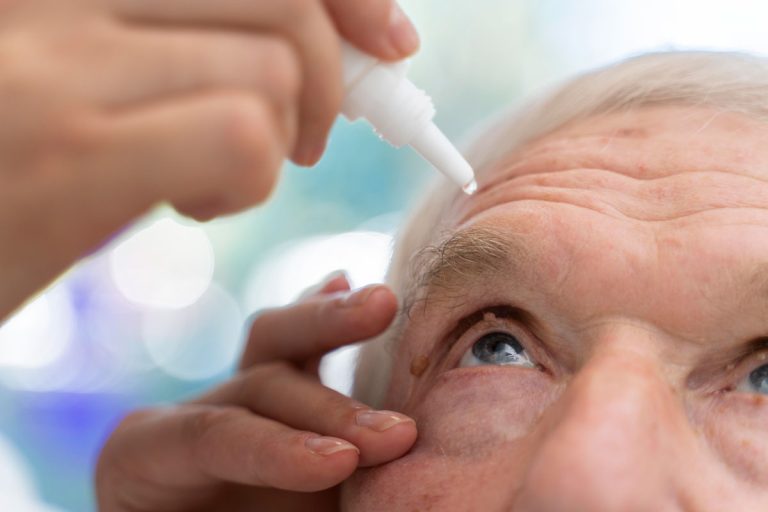 Gotas oftálmicas en desarrollo para el manejo de la retinopatía diabética