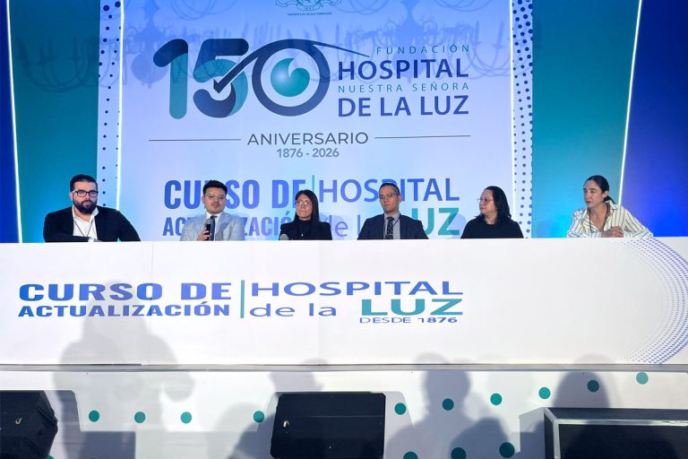 Hospital de la Luz celebró 150 años con su Curso de Actualización 2026